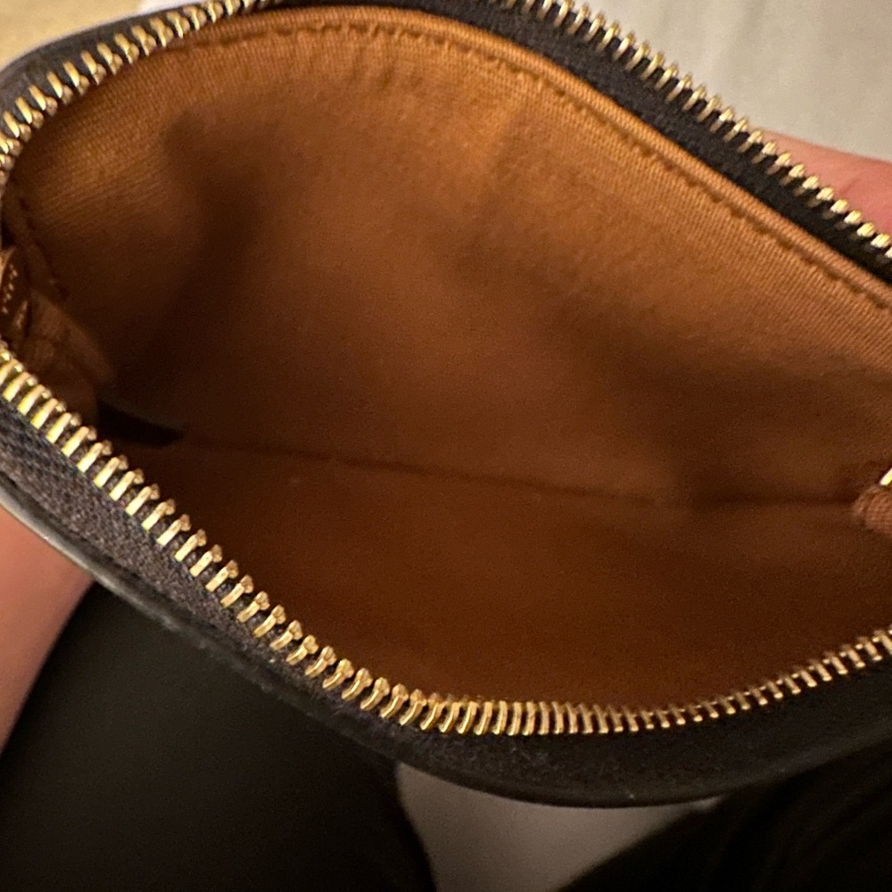 Authentic Celine key pouch - Picture 2 of 5